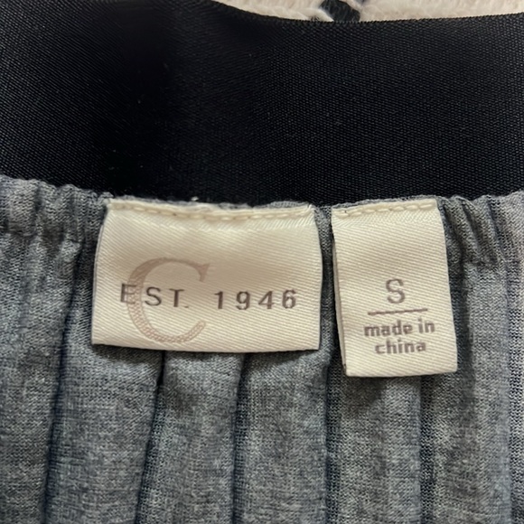 Pleated skirt - Picture 3 of 3